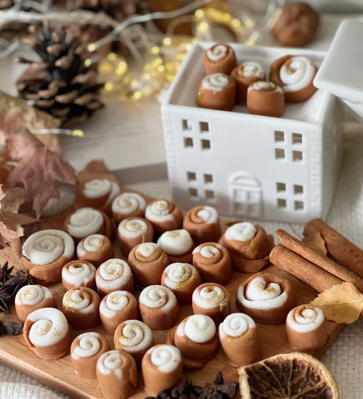 Cinnamon rolls wax melts